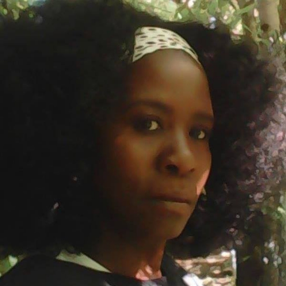 Meet your Posher, Basque Rene'e - Picture 4 of 16